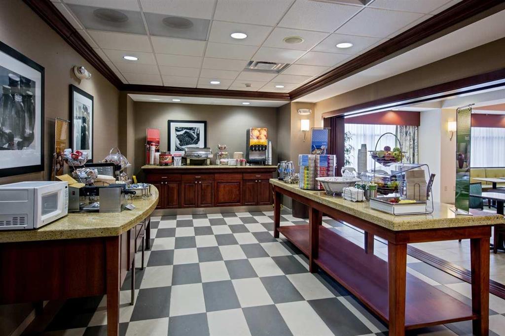 Hampton Inn Middletown Restaurant photo