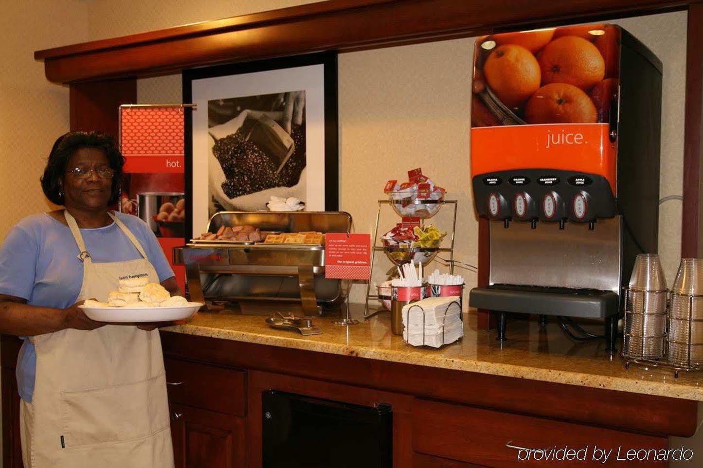 Hampton Inn Middletown Restaurant photo
